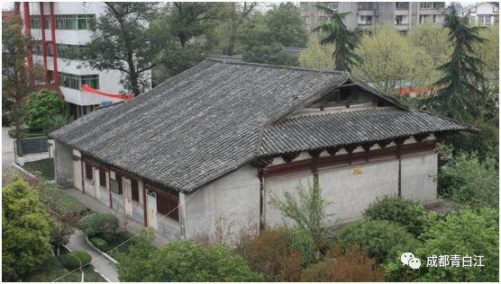 在别人面前引人注目的心理学效应?-热门问题解答平台